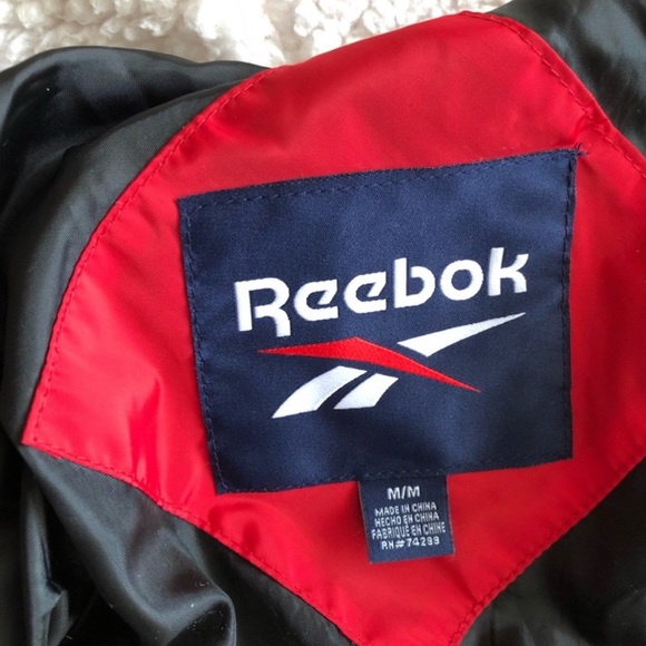BNWT Reebok puffer jacket - Picture 8 of 14